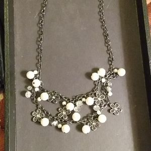 Pearl flower bling necklace